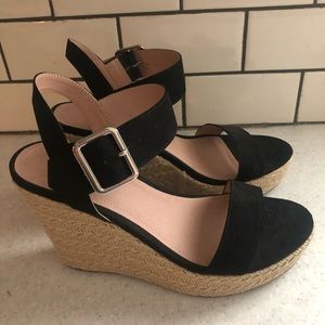 Madden Girl Black Wedge Sandals Size 8.5